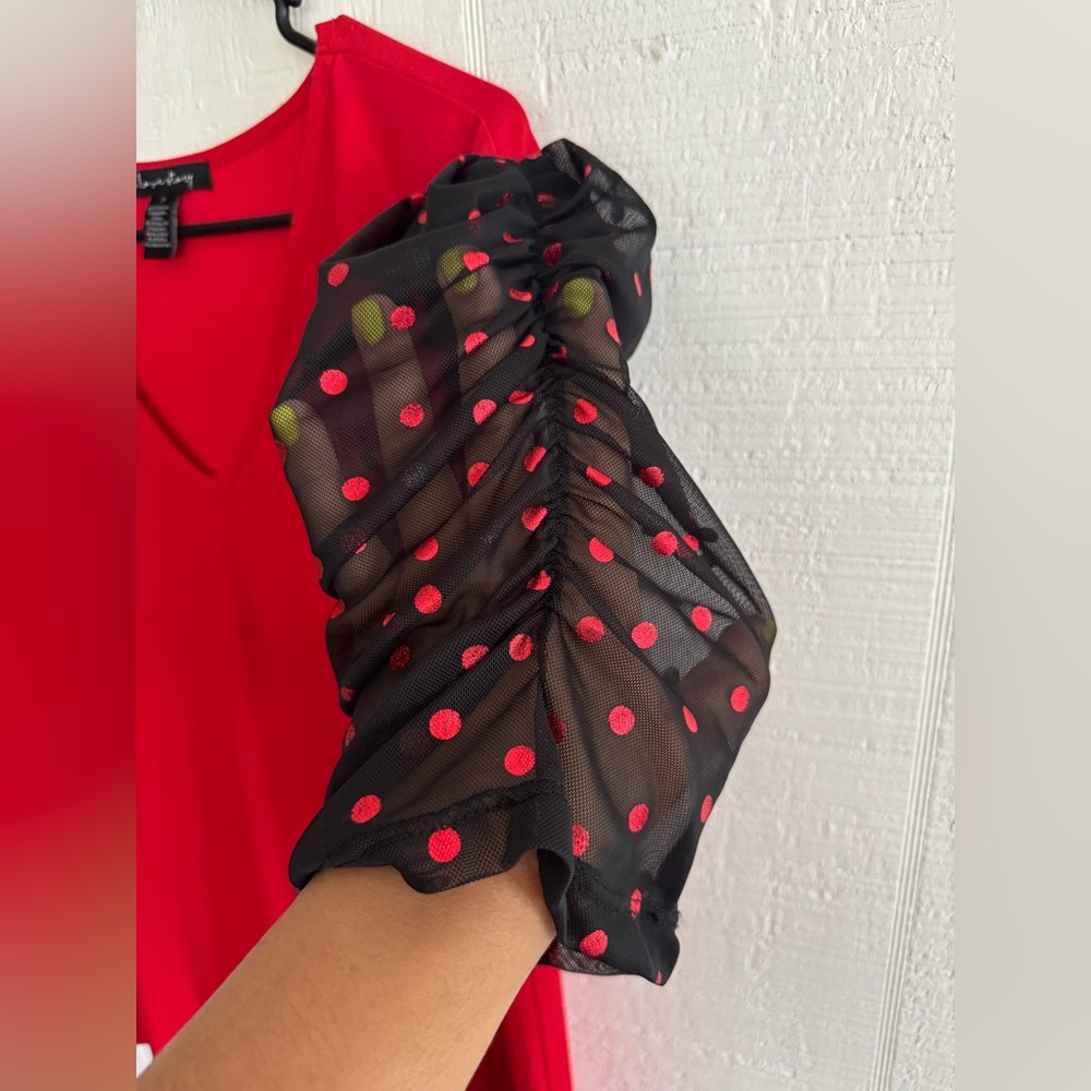 Adrienne Vittadini Red V-Neck Blouse with Black Polka Dot Puff Sleeves - Picture 6 of 6
